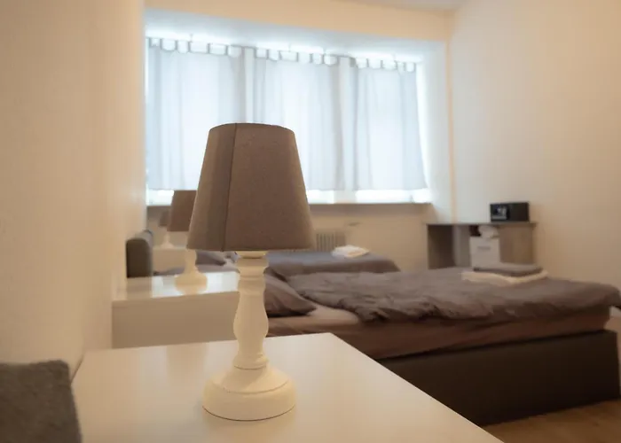 Zentrale Naehe Hbf * Кобленц